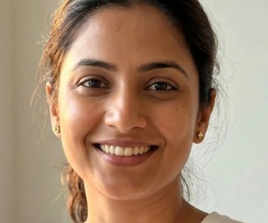 Muskan and other customers